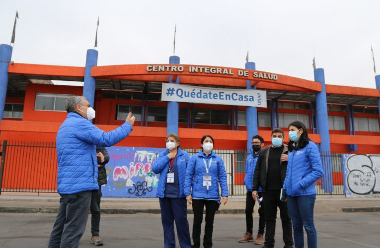 Salud Municipal de Iquique habilita «Vacunatorio al Auto» en estacionamiento de la Universidad Arturo Prat